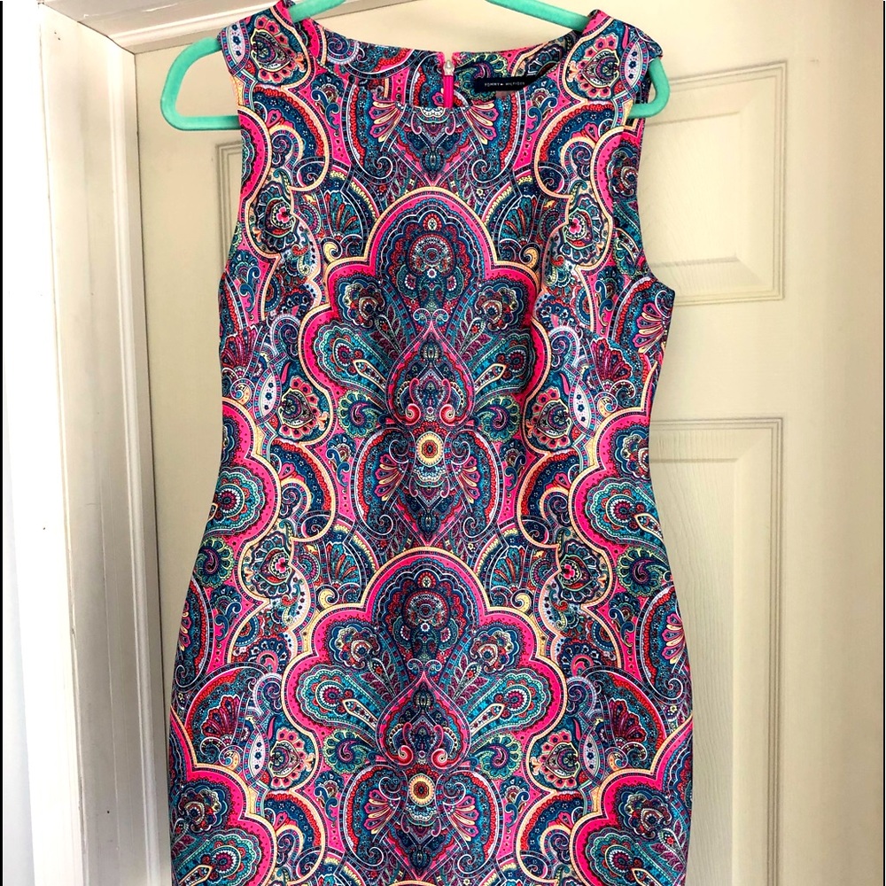 Tommy Hilfiger sleeves colorful dress, size 10. Never worn